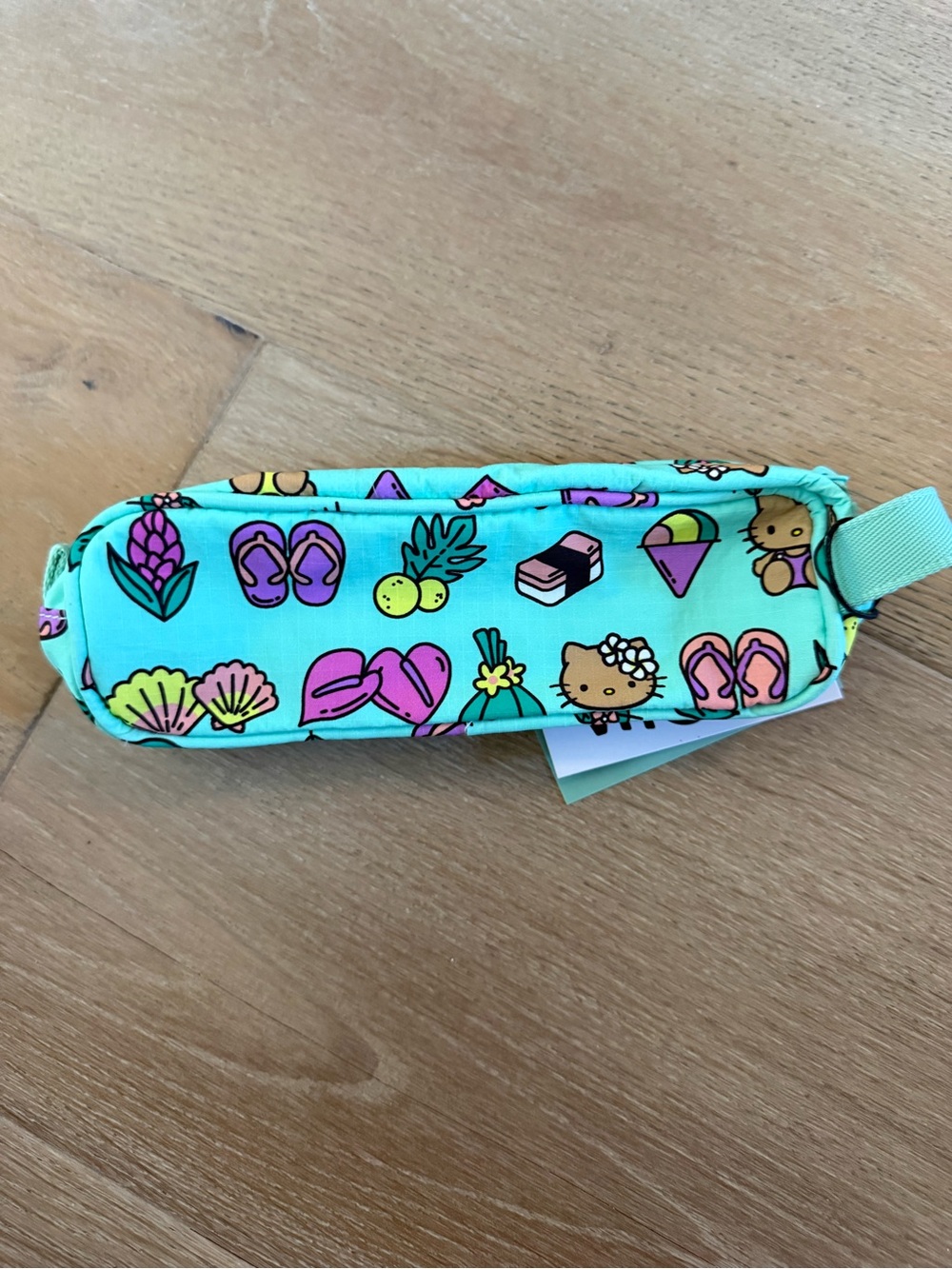 NEW Aloha Collection X Hello Kitty Pencil Case - Picture 2 of 2